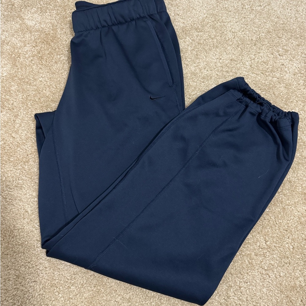 LIKE NEW Nike Dri-Fit Relaxed Fleece Sweatpants women’s M